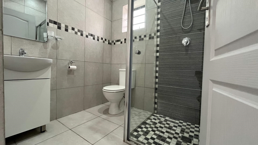 4 Bedroom Property for Sale in Island View Western Cape